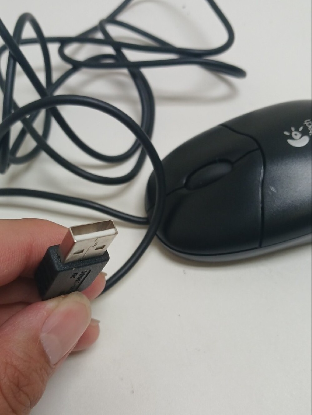 Logitech Optical Wheel Mouse - Picture 6 of 10